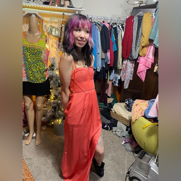 Sz 0 BCBG MAXAZRIA
Strapless Fitted Bustier Slit Dress - Picture 8 of 14